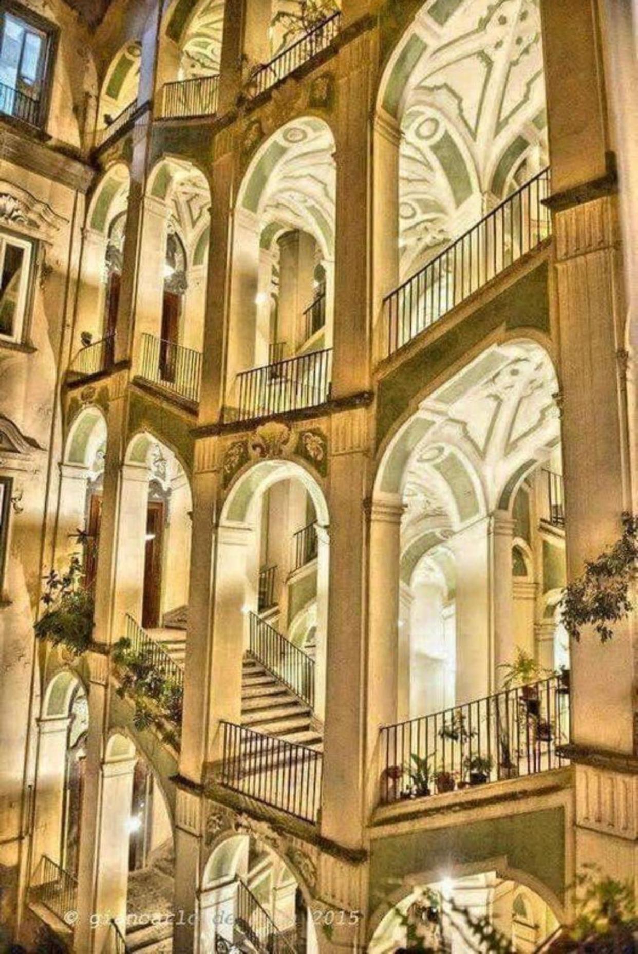Bed & Breakfast Downtown - E Si Nun Canto Moro *